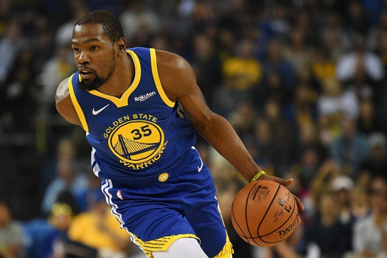 巴萨中场保 巴萨中场保